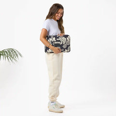 16 Inch Keep It Light Laptop Case | Holomua