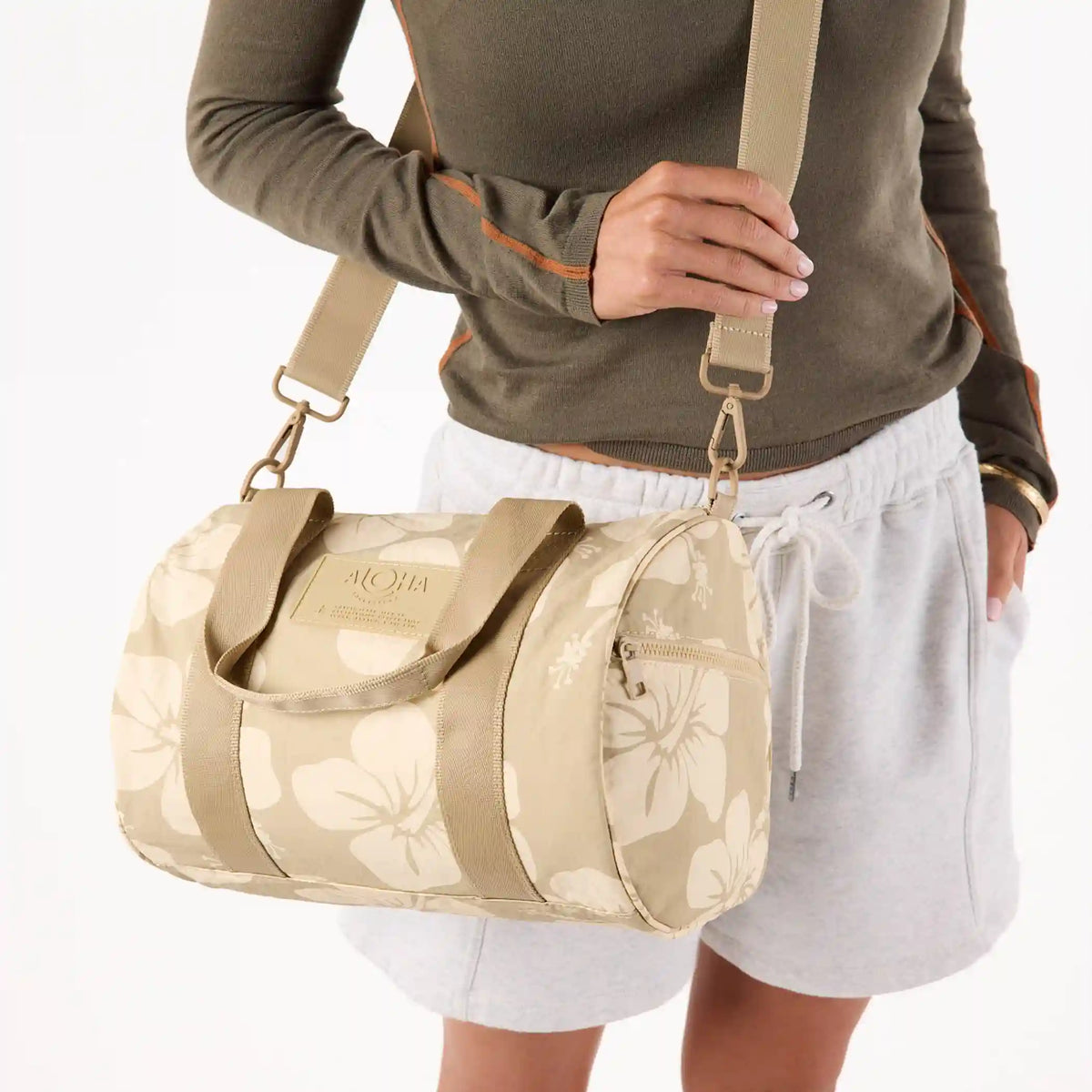 Keep It Light Stubby Duffle | Hana Hou