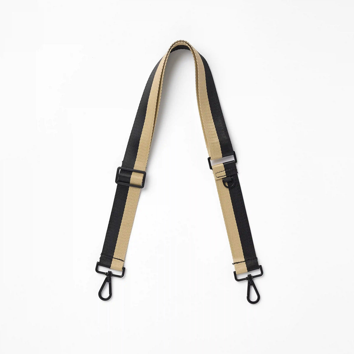 The Strap | Le Voyageur