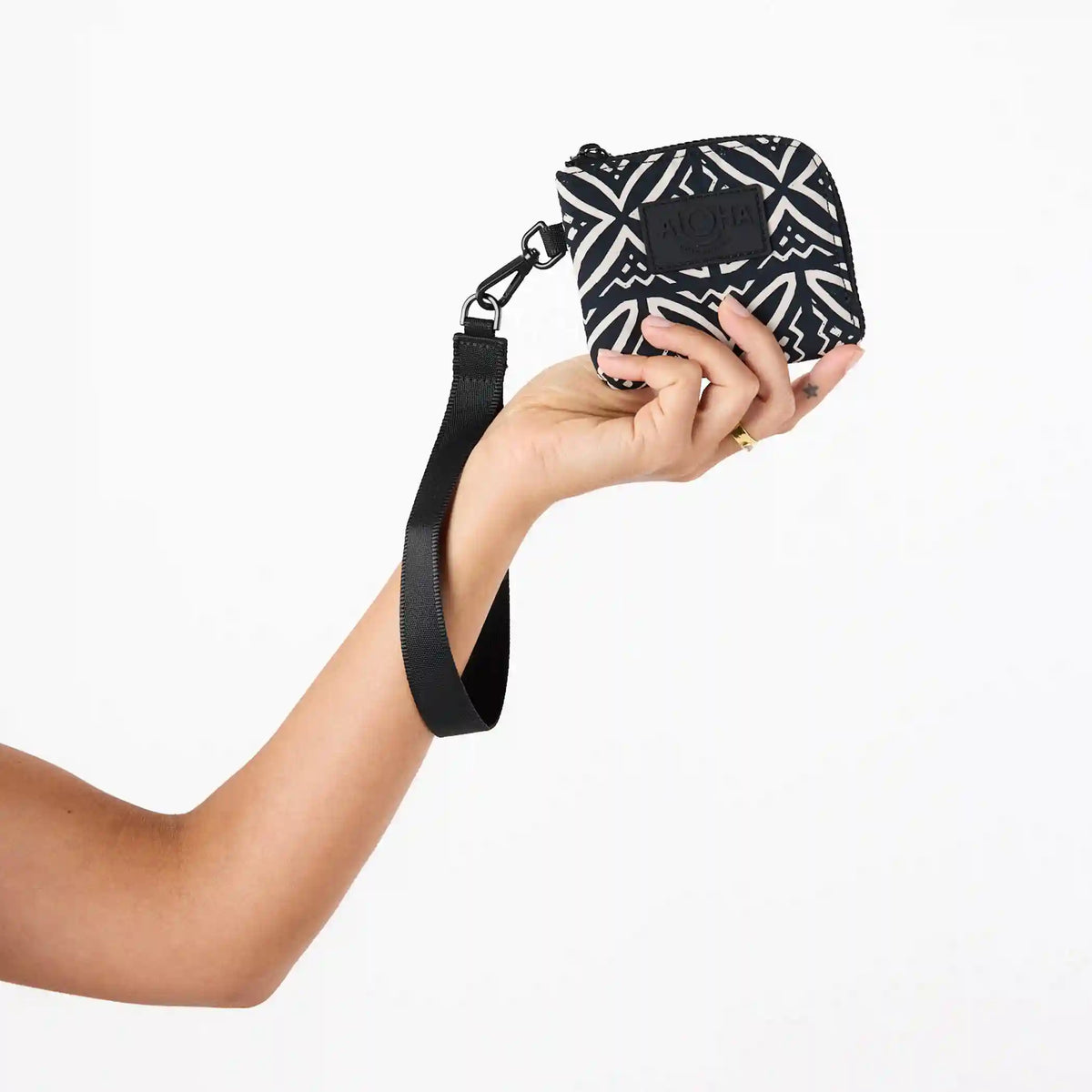 Go-To Wristlet | Pasifika